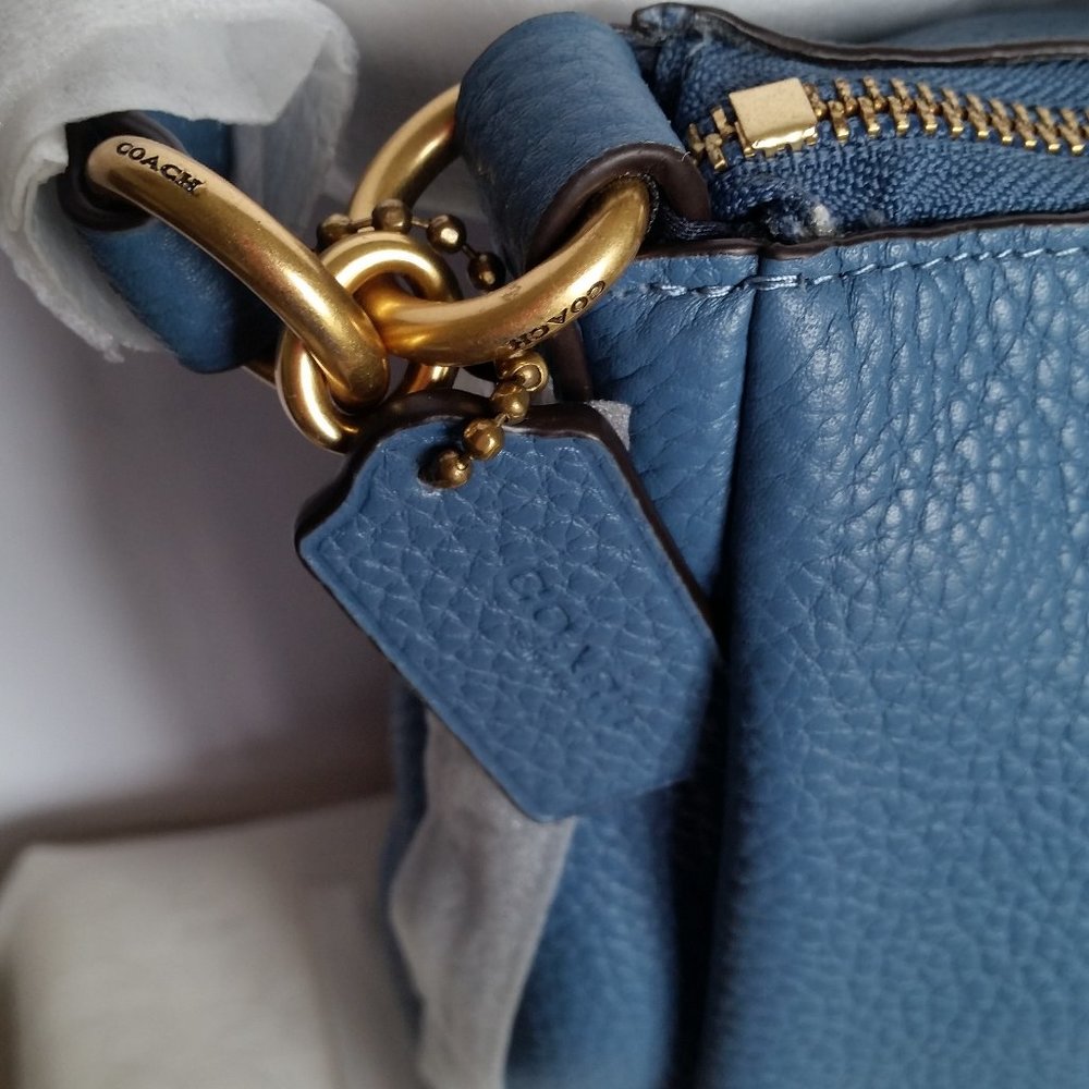 COACH Shay Leather Shoulder Bag - Lake color >>SOLD OUT>> - Picture 8 of 14
